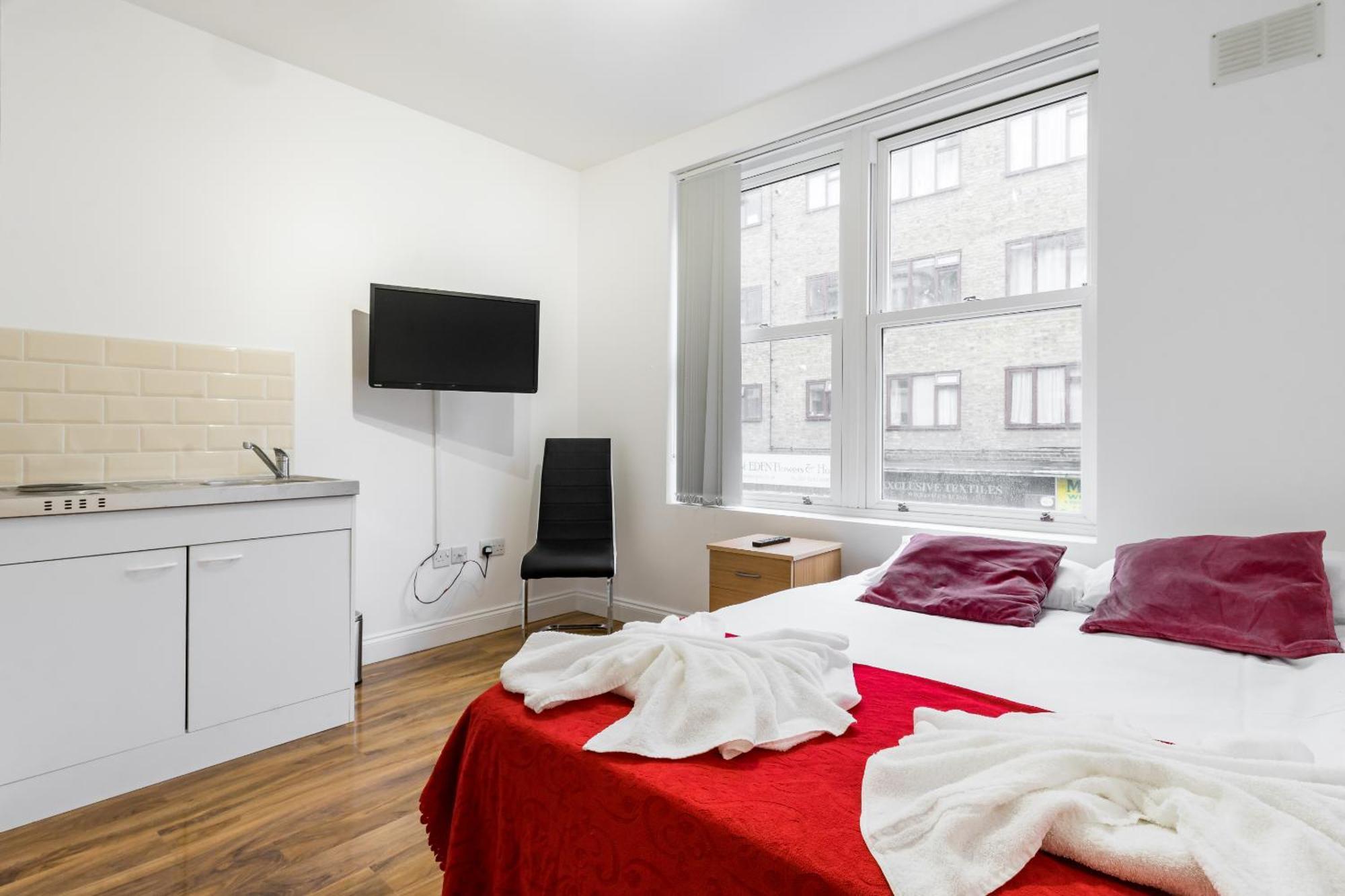 Pensión City Rooms 3*